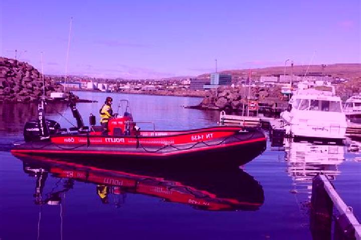 Piper, 36 — Escort in Argir, Faroe Islands