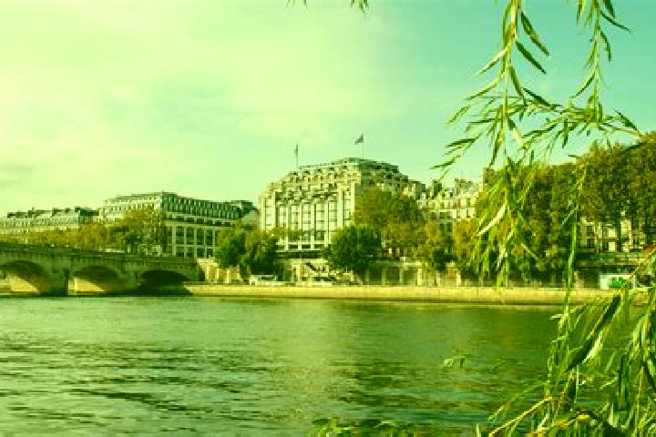 Piper, 36 — Escort in Cheval-Blanc, France