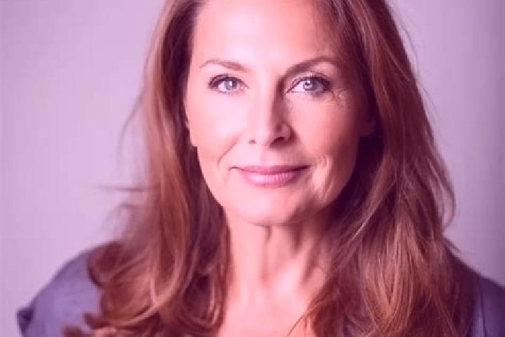 Piper, 37, a chestnut grey-eyed caucasian companion based in Hohenkammer. Offering Erotic Massage, GFE, Couples. Available for incall and outcall, day and ev...