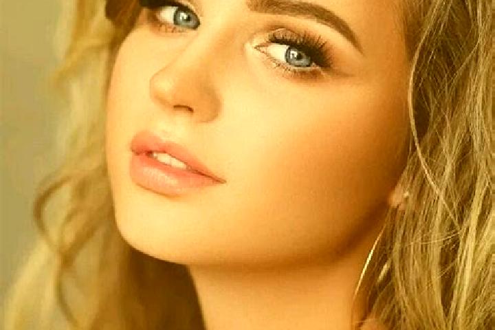 Piper, 37, a dark blonde blue-eyed mediterranean companion based in Imbituva. Offering Couples, Prostate Massage, BDSM. Available for incall and outcall, ove...