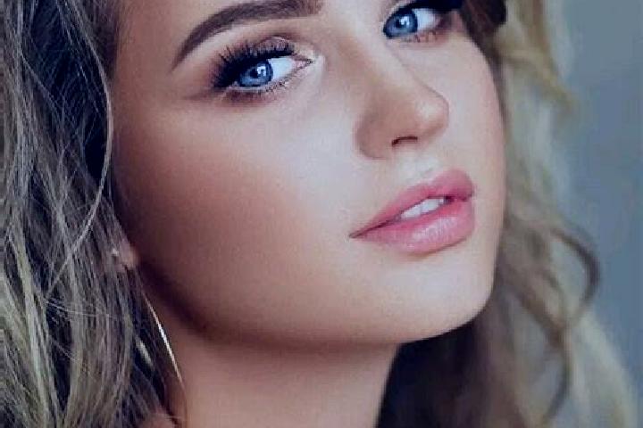 Piper, 37, a dark blonde blue-eyed mixed companion based in Munkfors. Offering CIM, Deep French Kissing, Striptease, Duos. Available for incall and outcall, ...