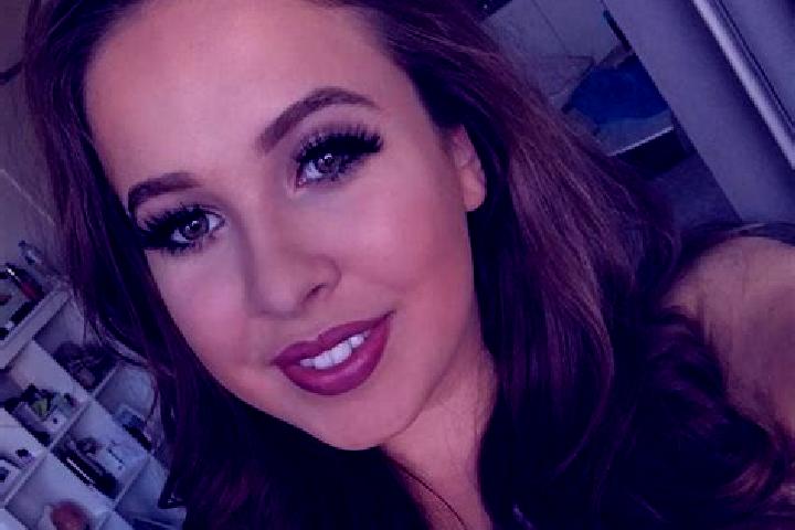Piper, 37, a red brown-eyed mixed companion based in Tesanj. Offering Fetish, Striptease, Party Girl, A-Level. Available for incall and outcall, day and even...