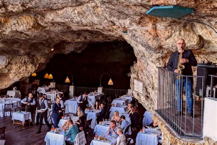 Piper, 37 — Escort in Grotte di Castro, Italy