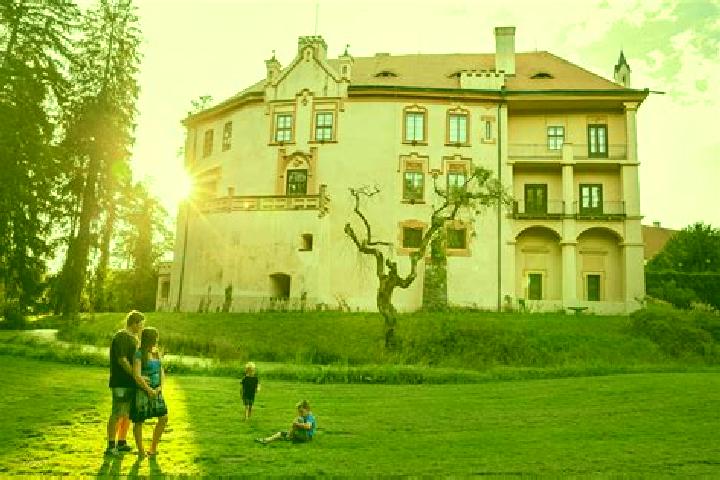 Piper, 37 — Escort in Vrchotovy Janovice, Czech Republic