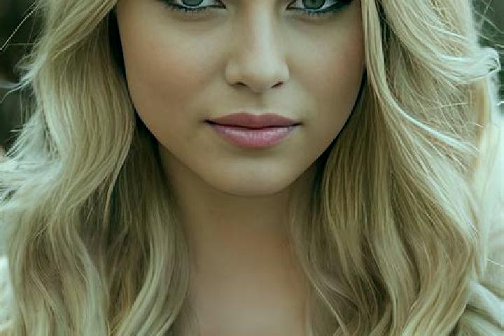 Piper, 38, a blonde dark-eyed mediterranean companion based in Plataria. Offering Fetish, Deep French Kissing, A-Level, Erotic Massage, Duos. Available for i...