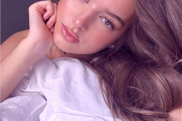 Piper, 38, a brunette hazel-eyed asian companion based in Ambuten. Offering Travel Companion, Dinner Date. Available for incall and outcall, overnight bookin...