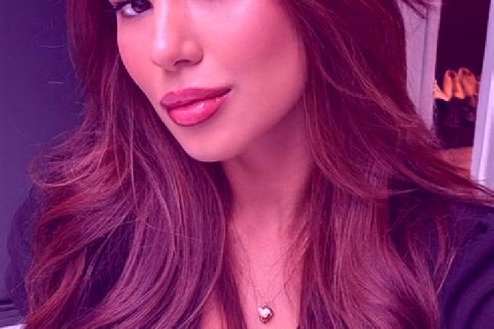 Piper, 38, a chestnut dark-eyed asian companion based in Bell Park. Offering Striptease, Girlfriend Experience, 69. Available for incall and outcall, day and...