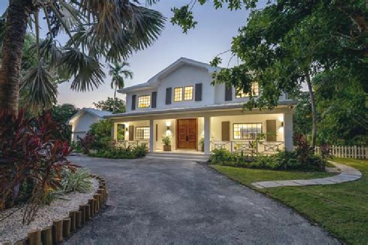 Piper, 38 — Escort in Whitehall Estates, Cayman Islands