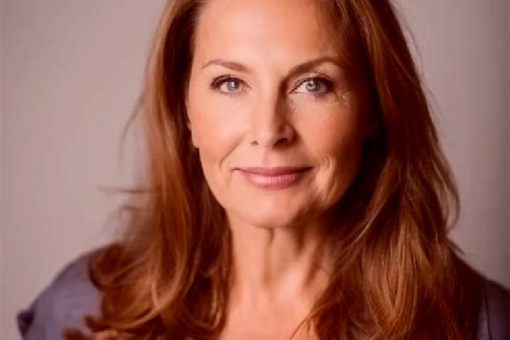 Piper, 39, a auburn amber-eyed caucasian companion based in Darp. Offering GFE, Travel Companion, Girlfriend Experience. Available for incall and outcall, da...