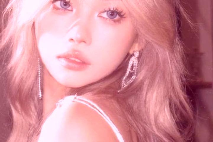 Piper, 39, a blonde blue-eyed asian companion based in Castellnou de Bages. Offering Domination, Roleplay, Deep French Kissing, A-Level. Available for incall...