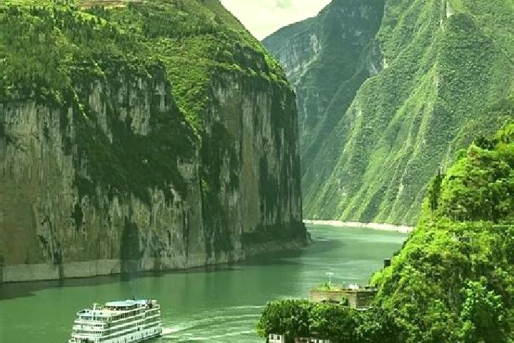 Piper, 39, a brunette grey-eyed asian companion based in Trashi Yangtse. Offering Overnight, Travel Companion, BDSM. Available for incall and outcall, day an...