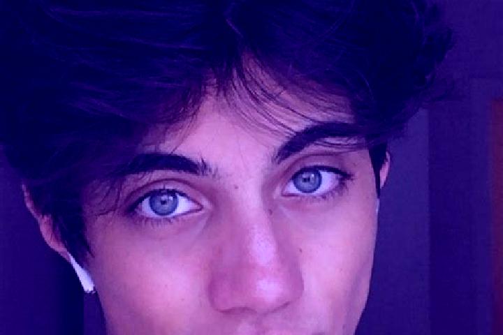 Piper, 39, a chestnut grey-eyed caucasian companion based in Saint-Edouard. Offering Tantra, Roleplay, OWO. Available for incall and outcall, day and evening...