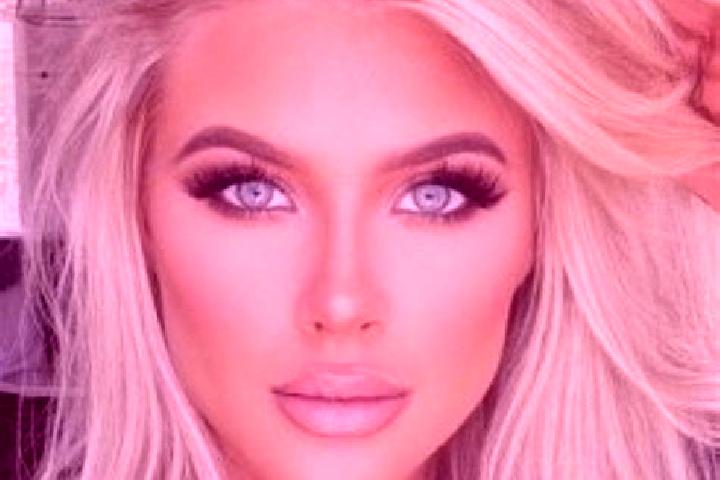 Piper, 39, a platinum blonde blue-eyed middle eastern companion based in Higashigo. Offering 69, Striptease, Party Girl, Massage, BDSM. Available for incall ...
