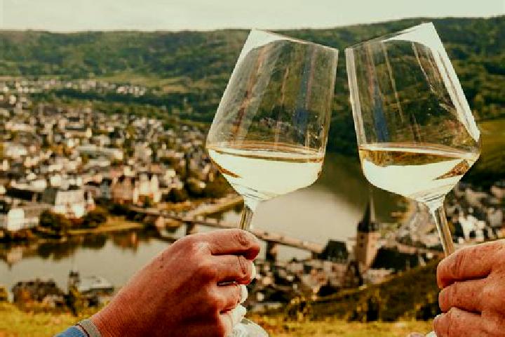 Piper, 39 — Escort in Graach, Germany