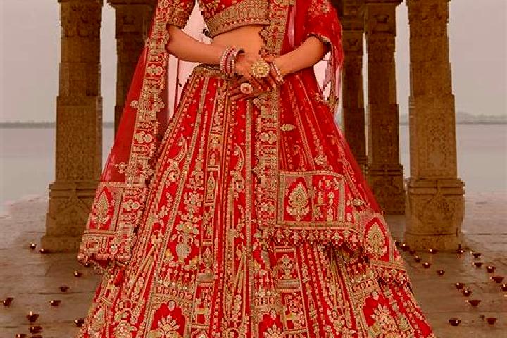 Piper, 39 — Escort in Red, India