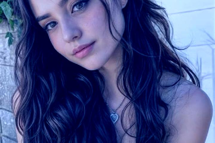 Quinn, 20, a auburn brown-eyed mediterranean companion based in Massarosa. Offering A-Level, Prostate Massage, GFE. Available for incall and outcall, overnig...