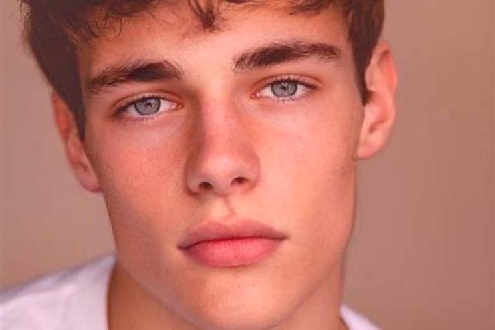 Quinn, 20, a black brown-eyed caucasian companion based in Curralinho. Offering 69, Fetish, Duos. Available for incall and outcall, day and evening dates.