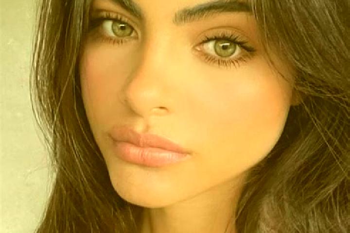 Quinn, 20, a black dark-eyed indian companion based in El Cairo. Offering Travel Companion, Domination, Party Girl, Dinner Date. Available for incall and out...
