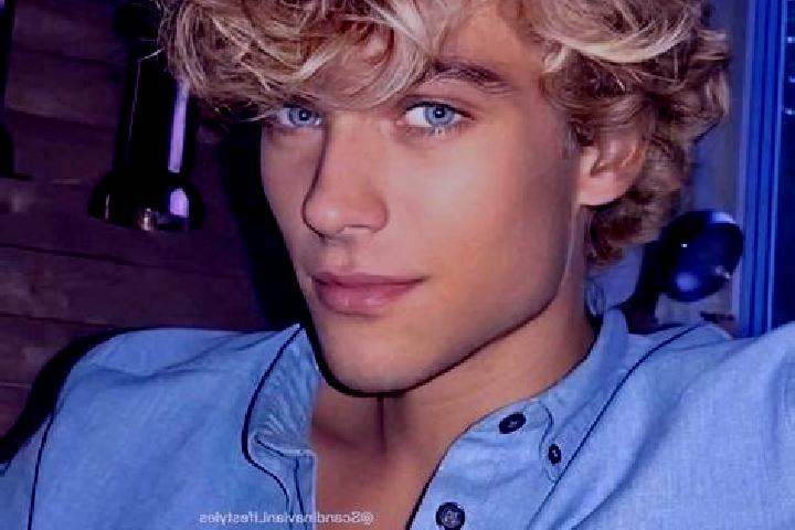Quinn, 20, a blonde blue-eyed middle eastern companion based in Buxy. Offering A-Level, Deep French Kissing, Party Girl, Duos. Available for incall and outca...