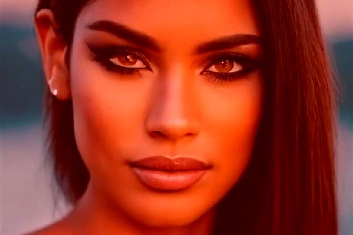 Quinn, 20, a brunette dark-eyed latina companion based in Trinidad Norte. Offering Dinner Date, 69, Tantra. Available for incall and outcall, overnight booki...