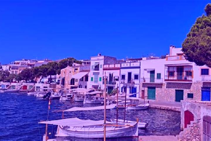 Quinn, 20 — Escort in Portocolom, Spain