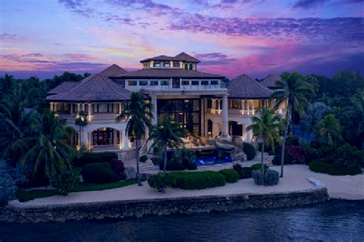 Quinn, 20 — Escort in Whitehall Estates, Cayman Islands