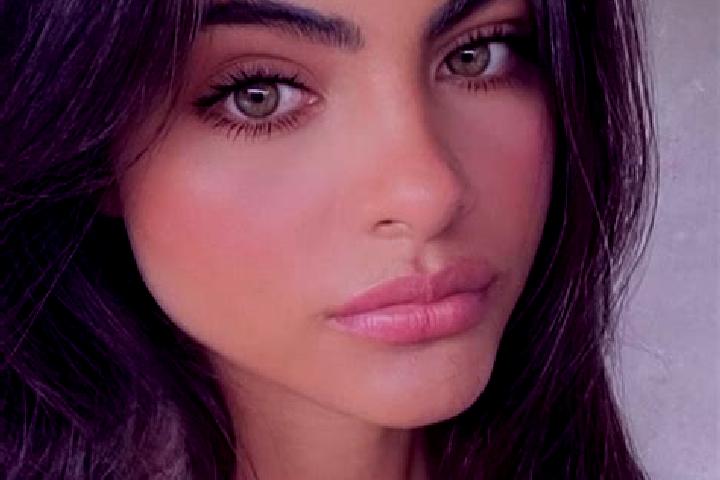 Quinn, 21, a black green-eyed indian companion based in Huixian. Offering Tantra, Couples, 69, Girlfriend Experience. Available for incall and outcall, overn...