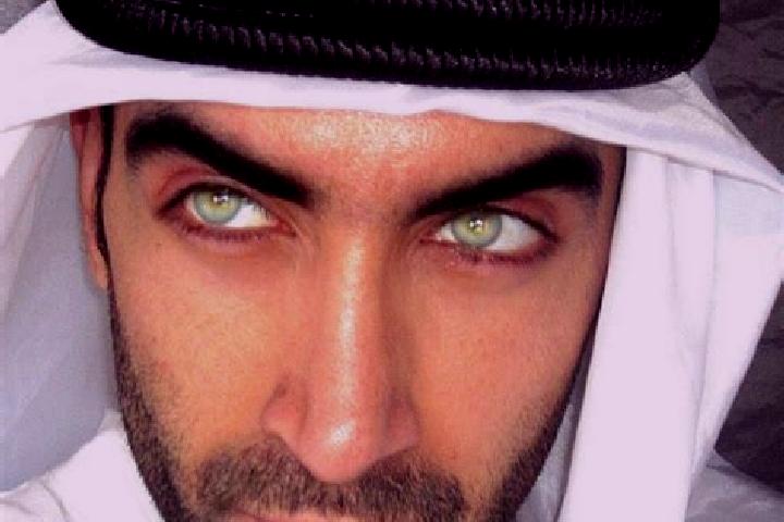 Quinn, 21, a black grey-eyed middle eastern companion based in Romano Banco. Offering Erotic Massage, OWO, BDSM, Girlfriend Experience. Available for incall ...