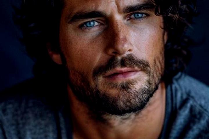 Quinn, 21, a black grey-eyed middle eastern companion based in San Vito Lo Capo. Offering Duos, A-Level, Dinner Date. Available for incall and outcall, day a...