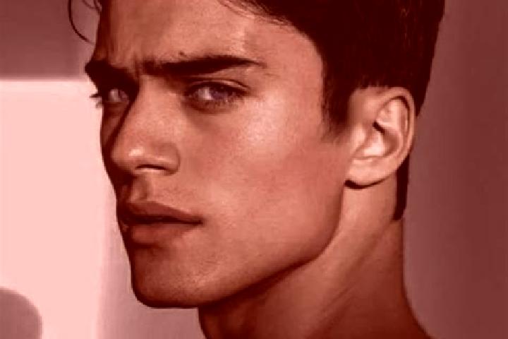 Quinn, 21, a black grey-eyed slavic companion based in Al-Tabqa. Offering CIM, Striptease, 69. Available for incall and outcall, day and evening dates.