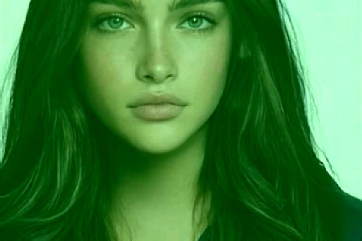 Quinn, 21, a brunette blue-eyed caucasian companion based in UEnye. Offering CIM, OWO, Dinner Date, 69. Available for incall and outcall, day and evening dates.
