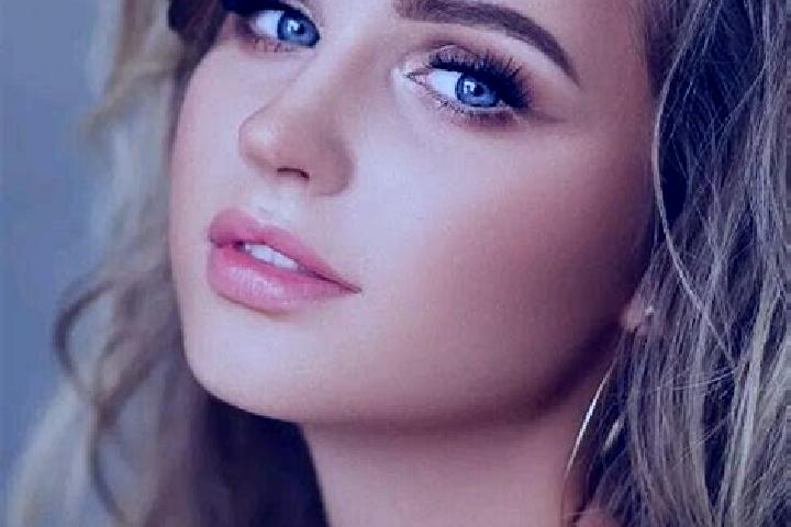 Quinn, 21, a dark blonde blue-eyed mediterranean companion based in Venta Nueva. Offering Domination, GFE, CIM, Prostate Massage, BDSM. Available for incall ...