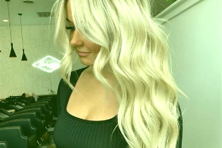 Quinn, 21, a platinum blonde amber-eyed ebony companion based in Minas de Marcona. Offering Dinner Date, Couples, GFE, Roleplay. Available for incall and out...