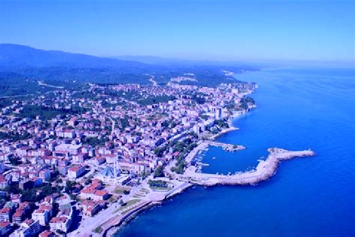Quinn, 21 — Escort in Akcakoca, Turkey