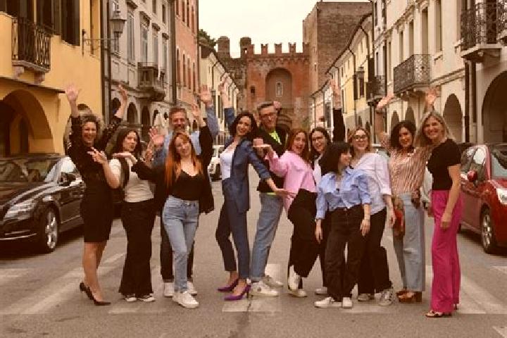 Quinn, 21 — Escort in Castello di Godego, Italy