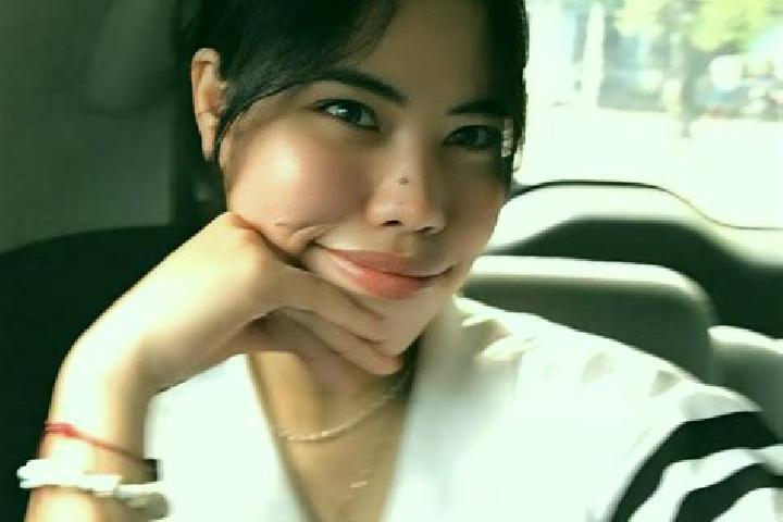 Quinn, 21 — Escort in Montecillo, Philippines