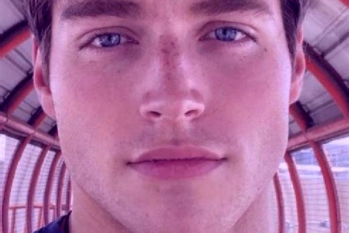 Quinn, 22, a black grey-eyed mediterranean companion based in Brownhills. Offering Domination, Duos, Couples. Available for incall and outcall, overnight boo...