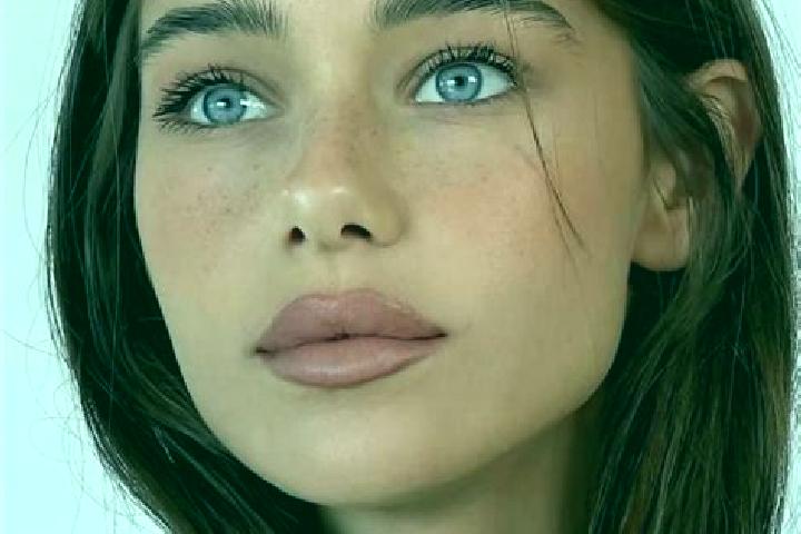 Quinn, 22, a brunette brown-eyed mediterranean companion based in Donnici Inferiore. Offering Domination, OWO, A-Level. Available for incall and outcall, ove...