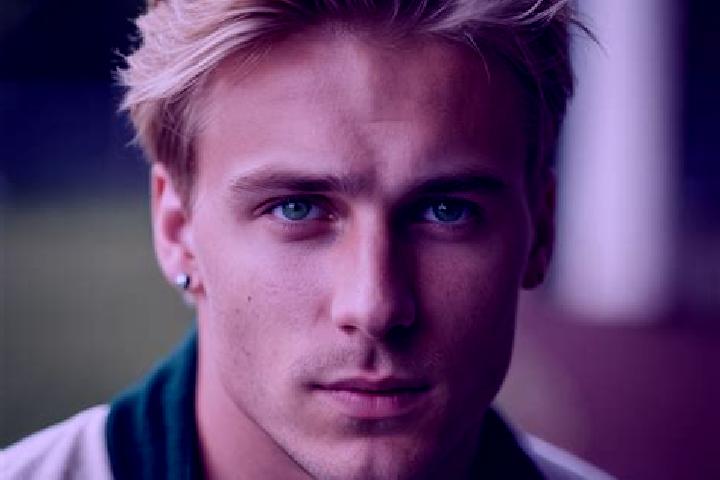 Quinn, 22, a platinum blonde green-eyed mediterranean companion based in Midsomer Norton. Offering Dinner Date, BDSM, Prostate Massage, A-Level. Available fo...