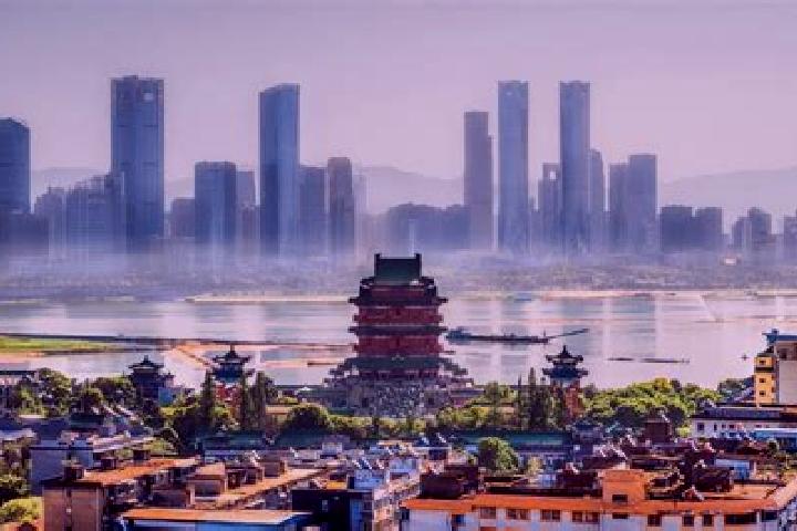 Quinn, 22 — Escort in Nanchang, China