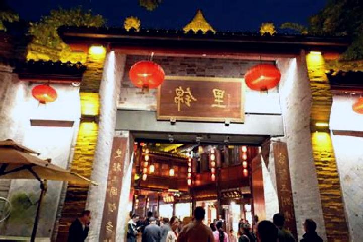Quinn, 22 — Escort in Sanxiang, China