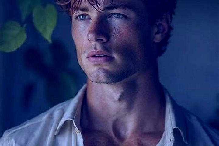 Quinn, 23, a auburn green-eyed mediterranean companion based in Heessen. Offering OWO, Duos, Domination, Deep French Kissing, Couples. Available for incall a...