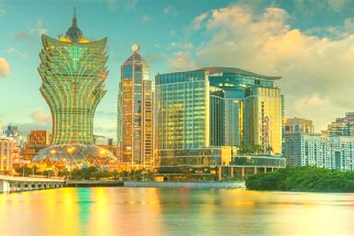 Quinn, 23 — Escort in Badai, China