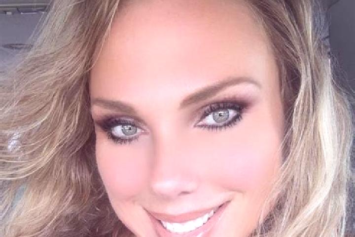 Quinn, 23 — Escort in Denee, France