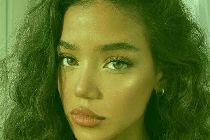 Quinn, 24, a black brown-eyed mixed companion based in Petlovac. Offering 69, GFE, Domination. Available for incall and outcall, day and evening dates.