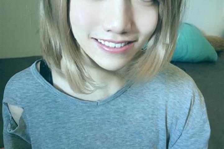 Quinn, 24, a platinum blonde brown-eyed asian companion based in Herresbach. Offering Dinner Date, Deep French Kissing, Tantra, CIM. Available for incall and...