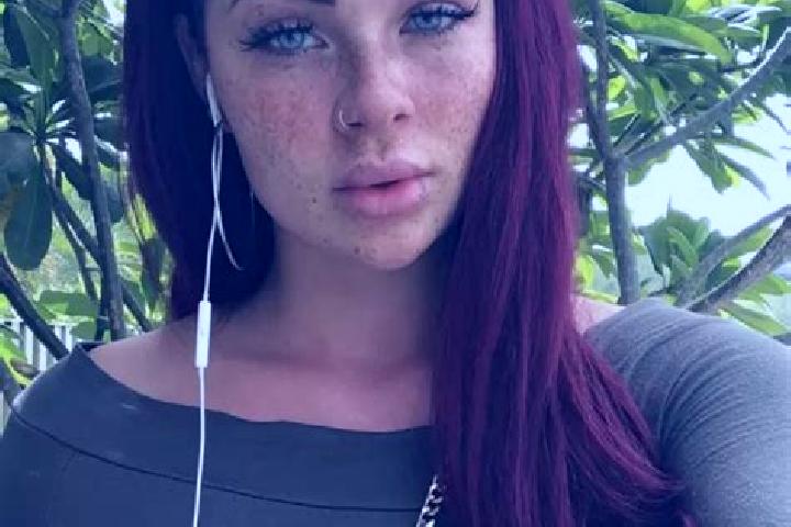 Quinn, 24, a red grey-eyed ebony companion based in Chezy-sur-Marne. Offering 69, BDSM, GFE. Available for incall and outcall, overnight bookings available.