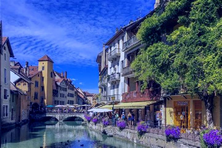 Quinn, 24 — Escort in Erstein, France