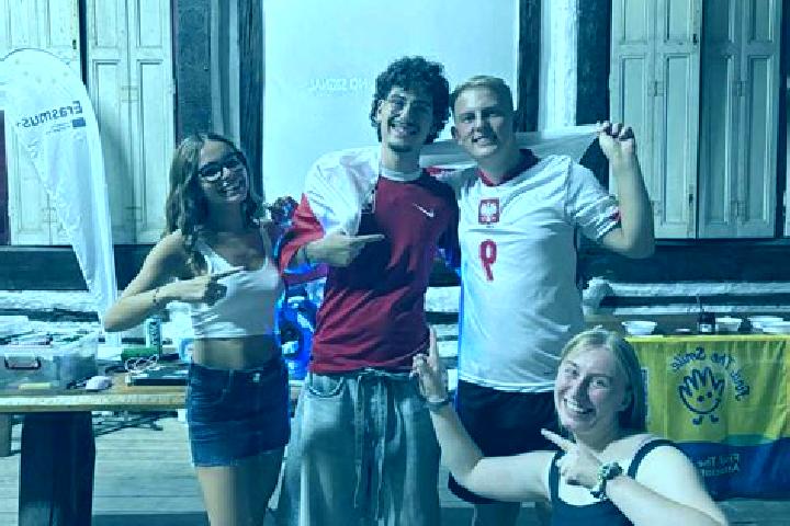 Quinn, 24 — Escort in Idos, Serbia
