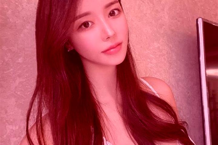 Quinn, 24 — Escort in Zhangguizhuang, China
